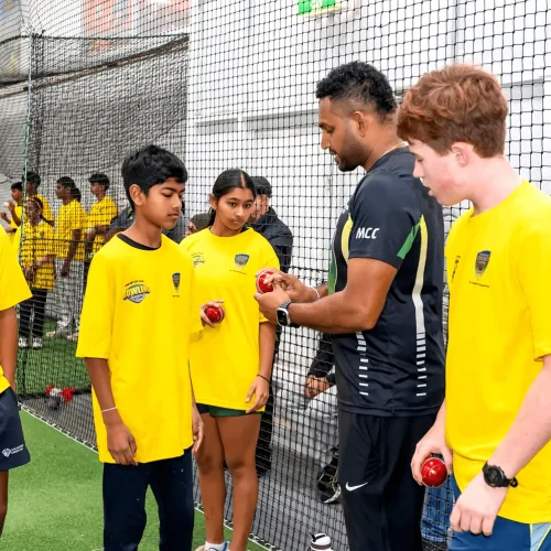 Poster celebrating the sold-out success of Melbourne Cricket Coaching’s elite fast bowling clinic with Sri Lankan greats Chaminda Vaas and Prabath Nissanka. The event offered expert training and mentoring to junior cricketers in Victoria.